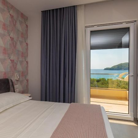 Corallo Rooms Himarë Dış mekan fotoğraf