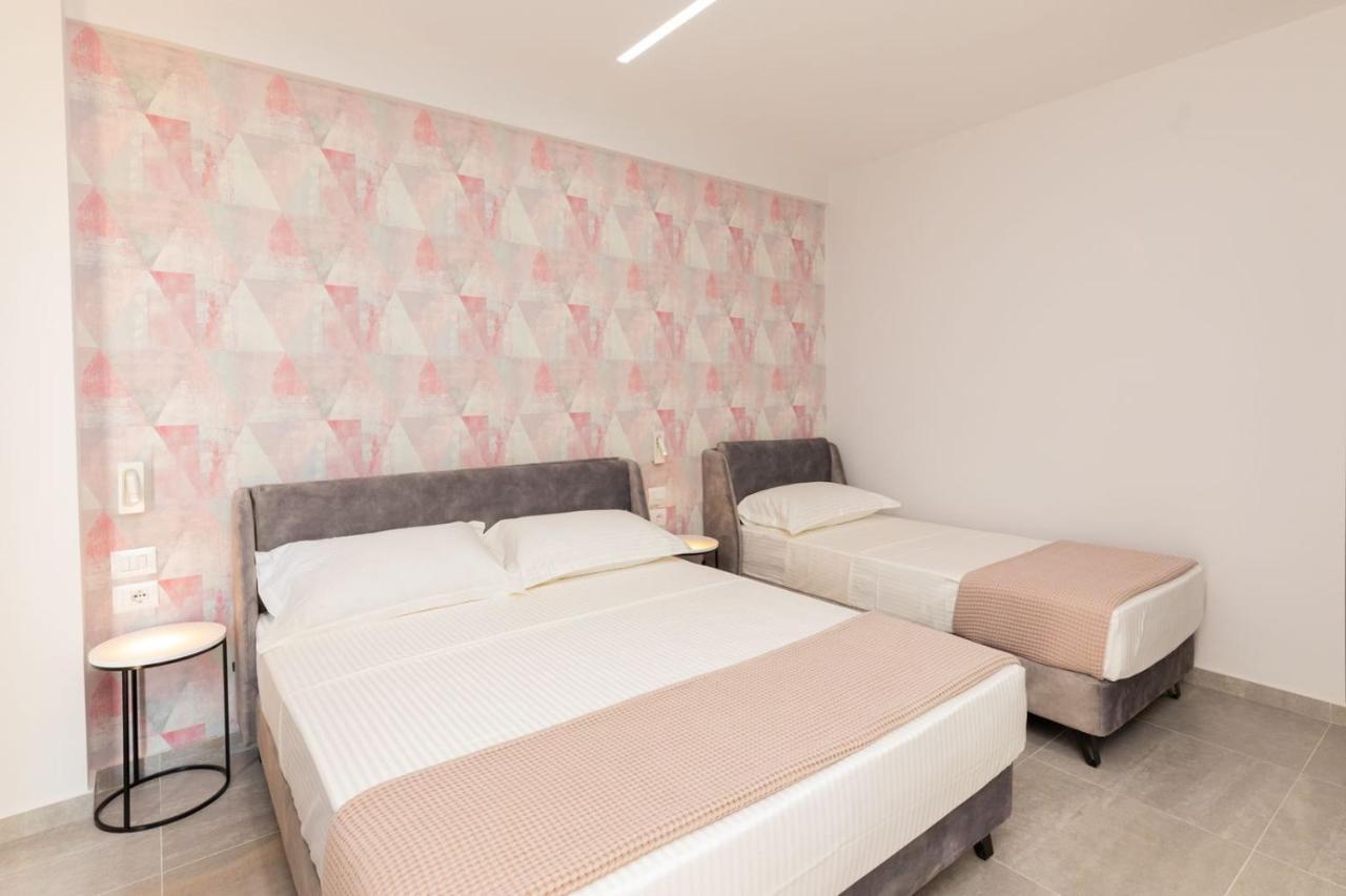 Corallo Rooms Himarë Dış mekan fotoğraf