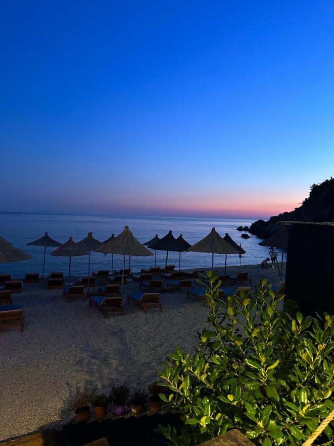Corallo Rooms Himarë Dış mekan fotoğraf